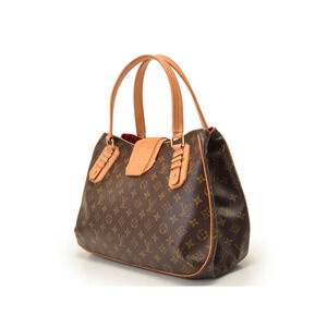 Louis Vuitton Monogram Greet